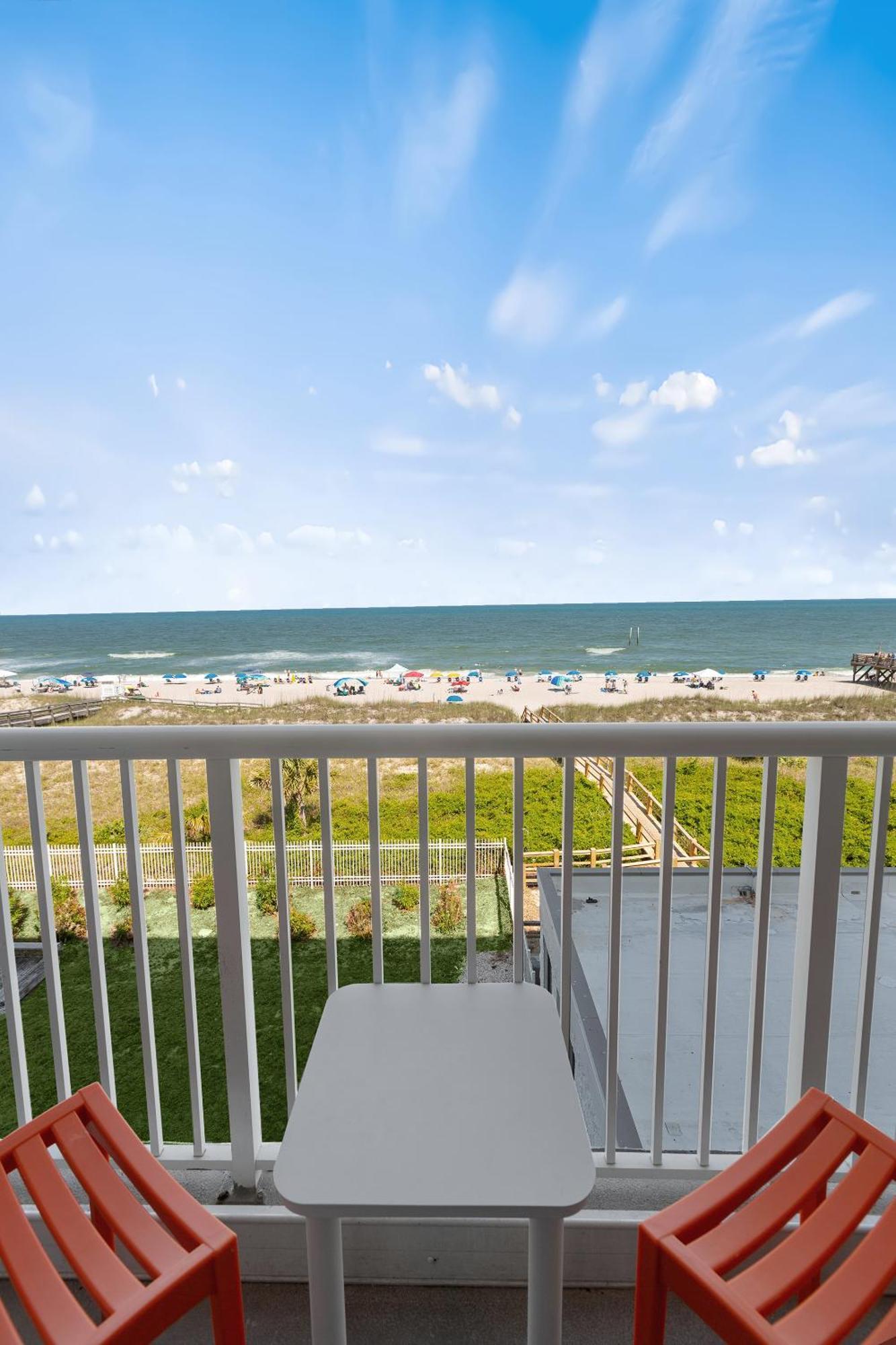 Golden Sands Oceanfront Hotel Carolina Beach Eksteriør billede