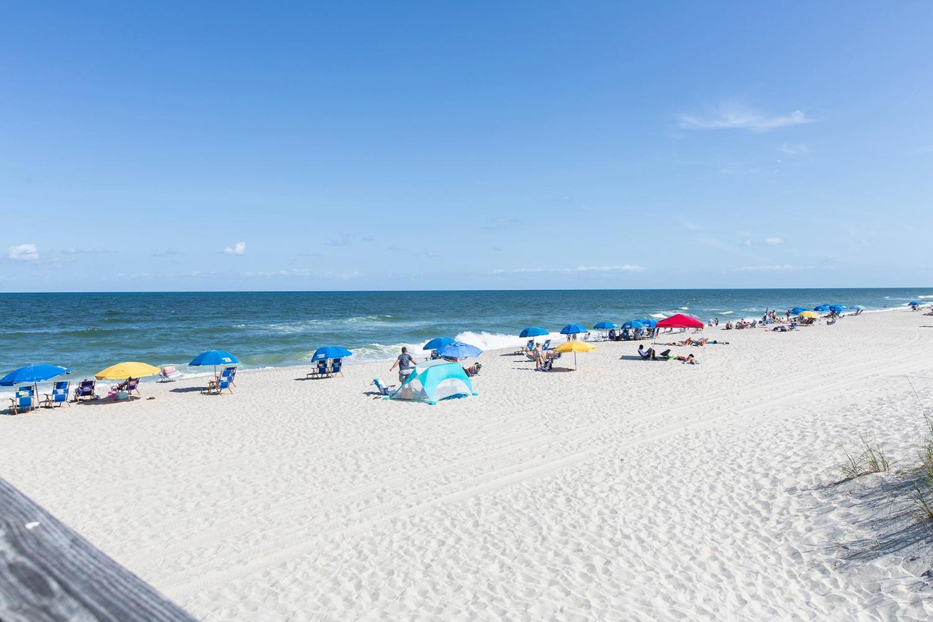 Golden Sands Oceanfront Hotel Carolina Beach Eksteriør billede